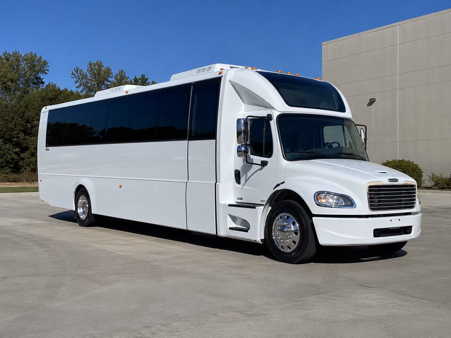 fargo 28 passenger party bus