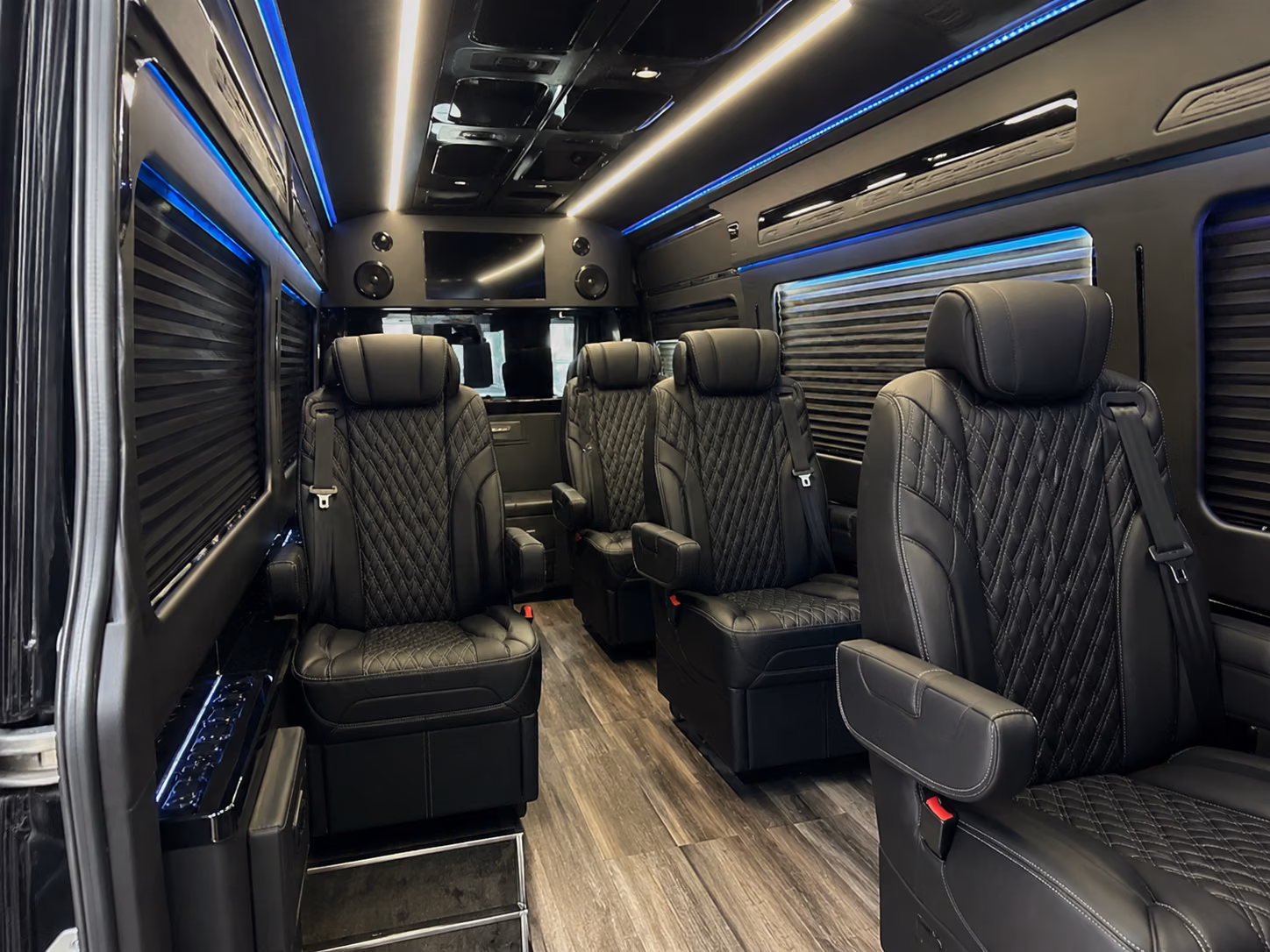 find transportation for your next prom 1