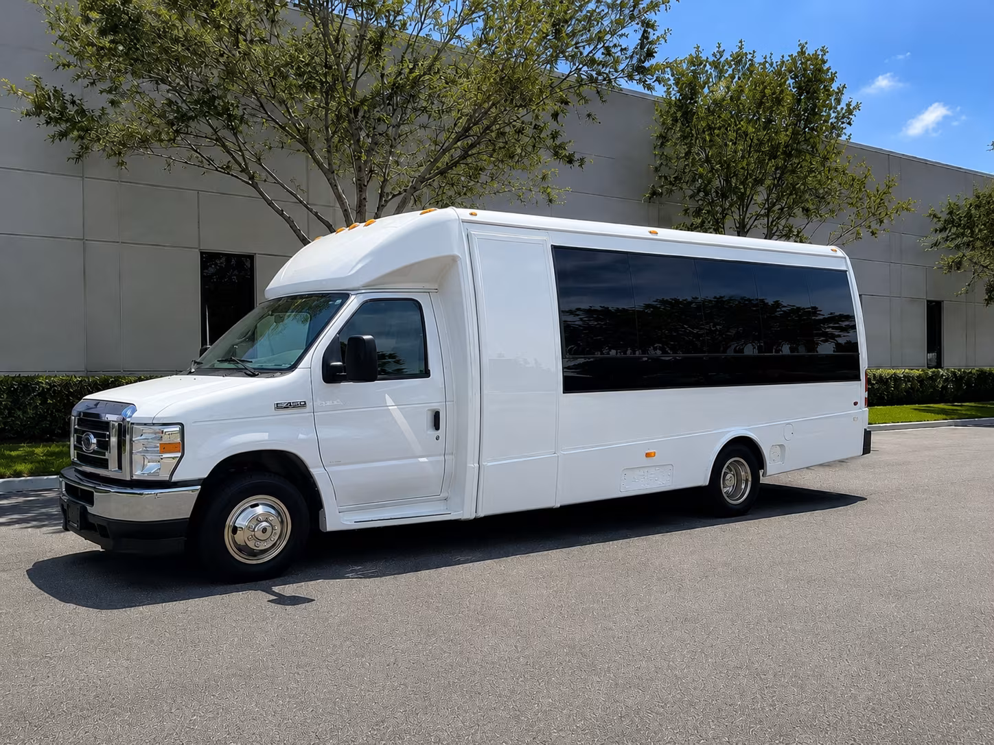 find transportation for your next wine tour 2