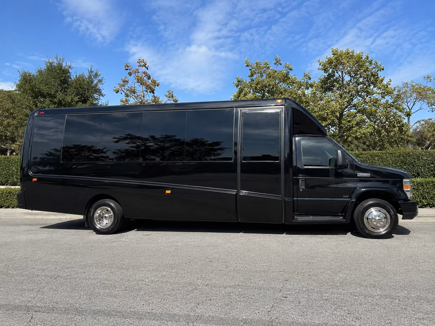 minibus rentals for ndsu basketball wrestling and indoor events at the fargodome